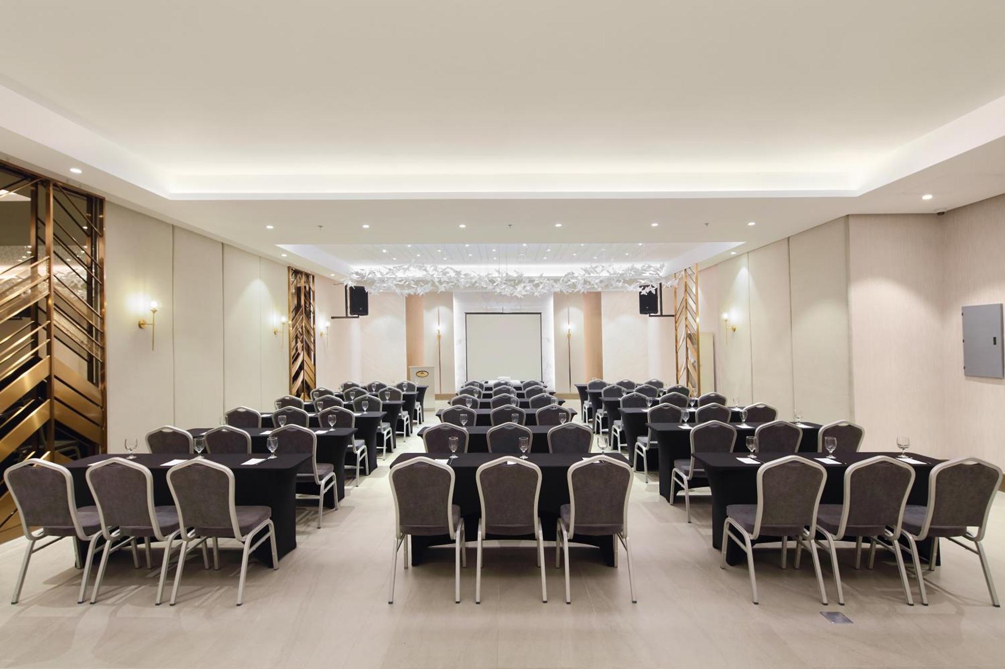 City Garden Suites Manila Ngoại thất bức ảnh