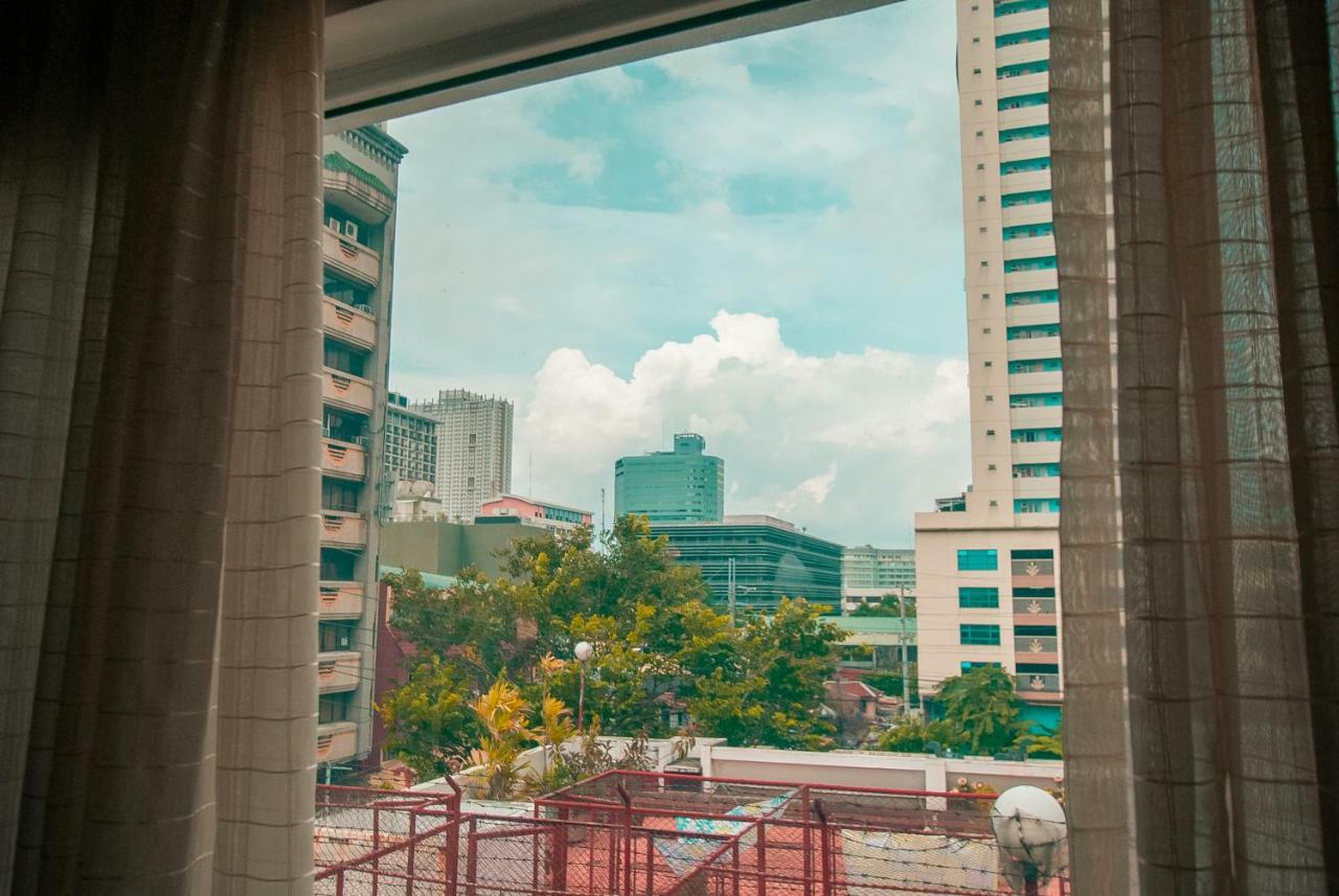 City Garden Suites Manila Ngoại thất bức ảnh